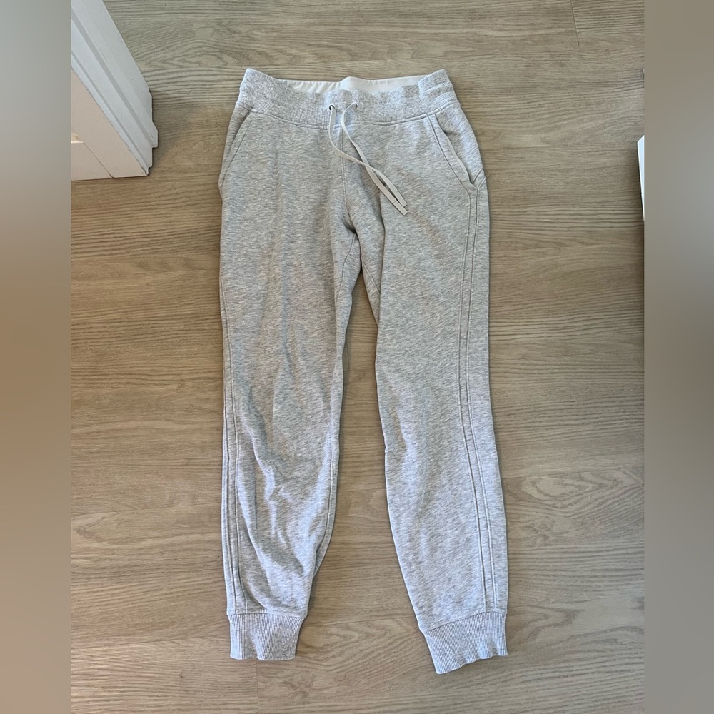 Lululemon warm down jogger size 6